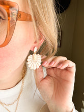 Load image into Gallery viewer, Eliza-Peach Marble
