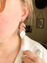 Load image into Gallery viewer, Violet-Cottage Floral
