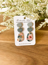 Load image into Gallery viewer, Caroline-Floral
